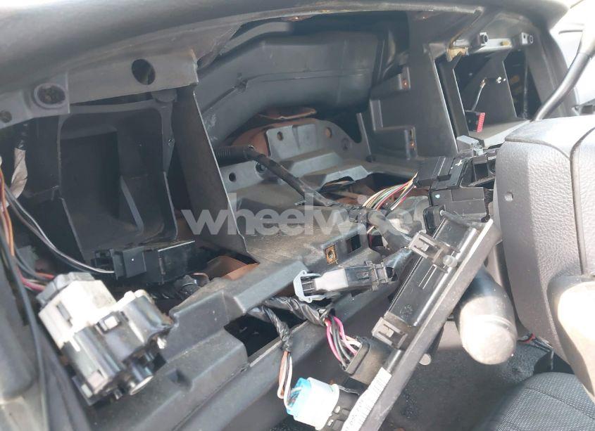 Photo 6 of 2007 Ford Crown VICTORIA POLICE/POLICE INTERCEPTOR (VIN 2FAHP71W67X109302)