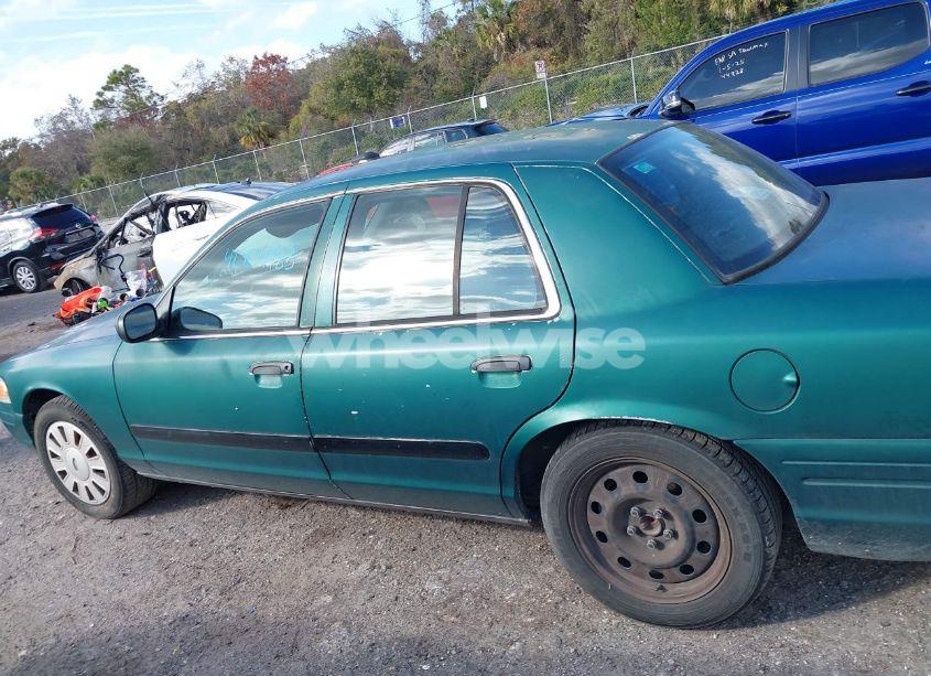 Photo 14 of 2007 Ford Crown VICTORIA POLICE/POLICE INTERCEPTOR (VIN 2FAHP71W97X141693)