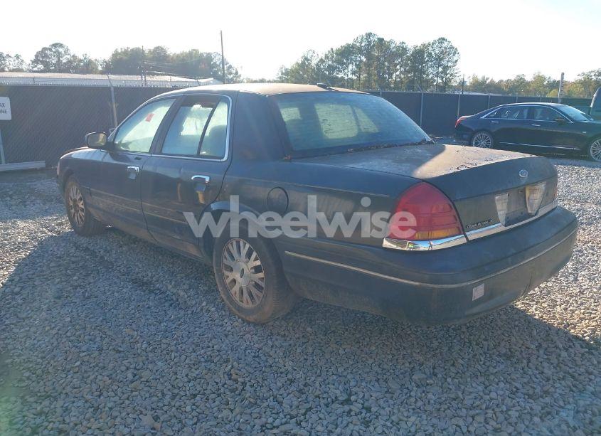 Photo 3 of 2003 Ford Crown VICTORIA LX (VIN 2FAHP74W53X100418)