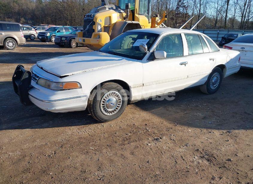 Photo 2 of 1997 Ford Crown VICTORIA POLICE INTERCEPTOR (VIN 2FALP71W2VX212112)
