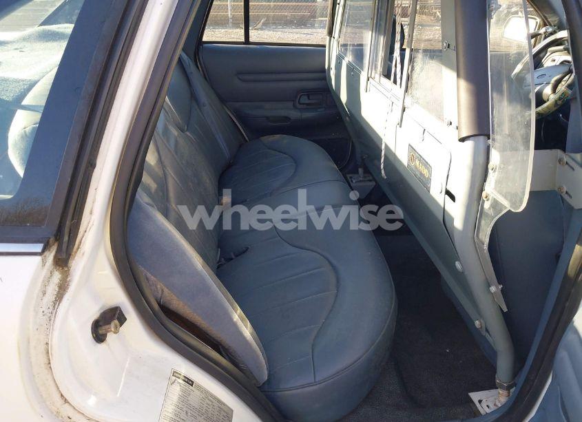 Photo 8 of 1997 Ford Crown VICTORIA POLICE INTERCEPTOR (VIN 2FALP71W2VX212112)