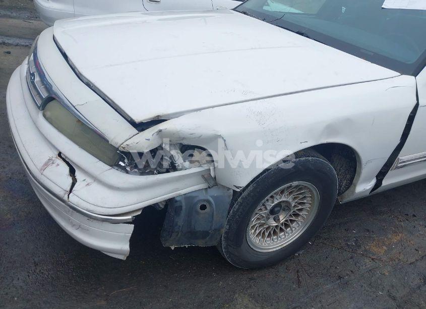 Photo 6 of 1997 Ford Crown VICTORIA (VIN 2FALP73W0VX139965)