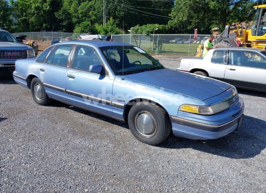 1994 Ford Crown VICTORIA (VIN 2FALP73W1RX100114) main photo