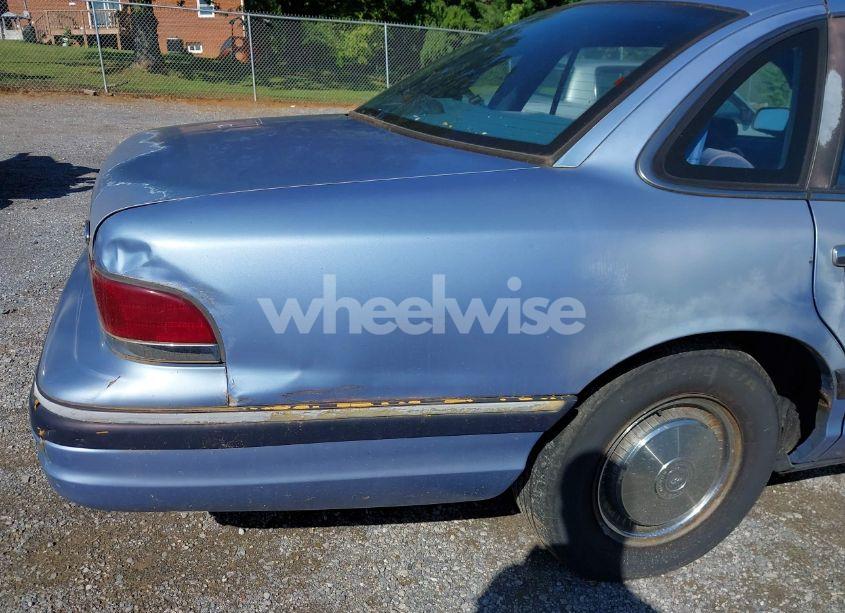 Photo 12 of 1994 Ford Crown VICTORIA (VIN 2FALP73W1RX100114)