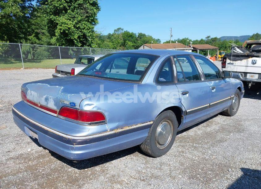 Photo 6 of 1994 Ford Crown VICTORIA (VIN 2FALP73W1RX100114)
