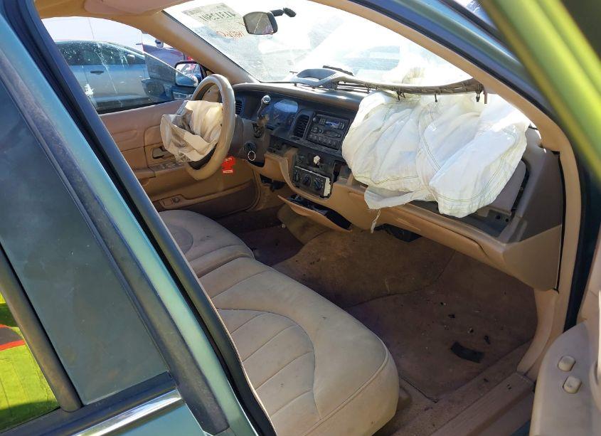Photo 5 of 1997 Ford Crown VICTORIA (VIN 2FALP73W1VX122737)