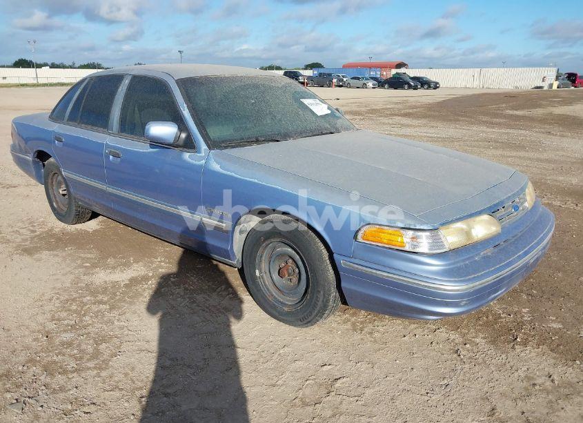 1995 Ford Crown VICTORIA (VIN 2FALP73W2SX123049) main photo