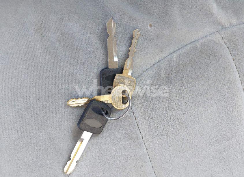 Photo 11 of 1995 Ford Crown VICTORIA (VIN 2FALP73W2SX123049)