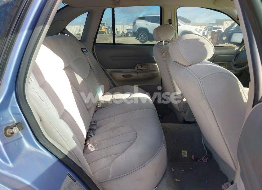 Photo 8 of 1995 Ford Crown VICTORIA (VIN 2FALP73W2SX123049)