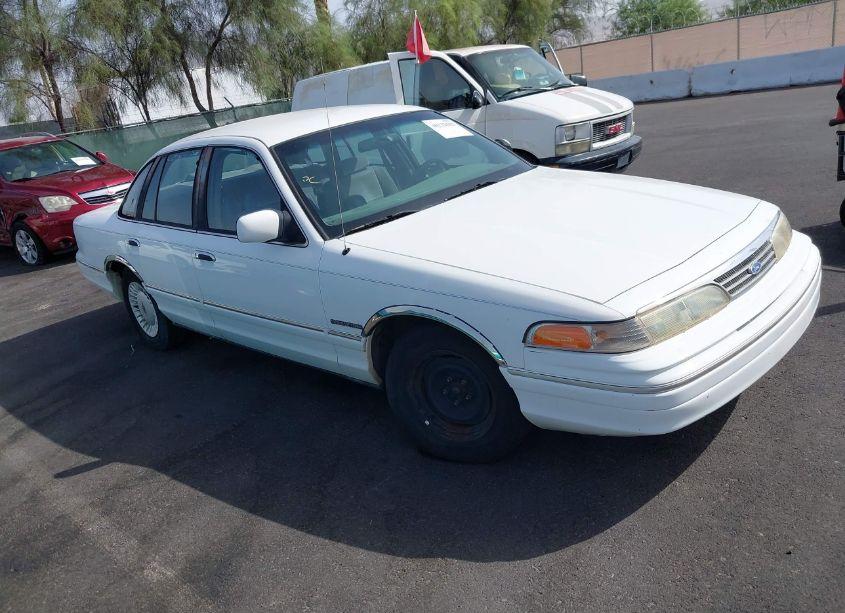 1994 Ford Crown VICTORIA (VIN 2FALP73W3RX128500) main photo