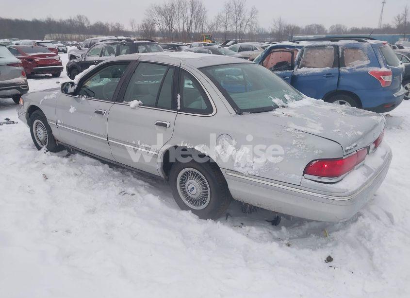 Photo 3 of 1997 Ford Crown VICTORIA (VIN 2FALP73W7VX234734)