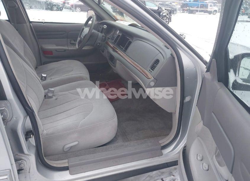 Photo 5 of 1997 Ford Crown VICTORIA (VIN 2FALP73W7VX234734)