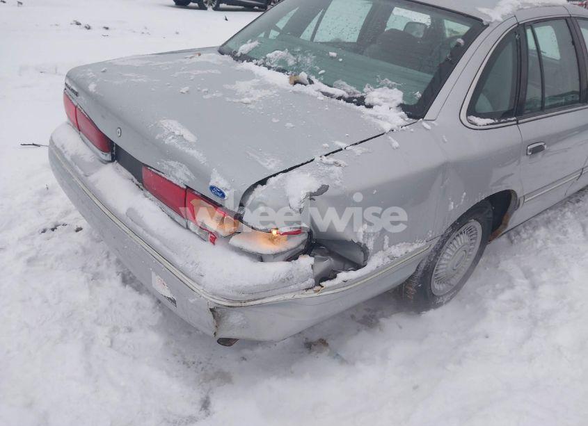 Photo 6 of 1997 Ford Crown VICTORIA (VIN 2FALP73W7VX234734)