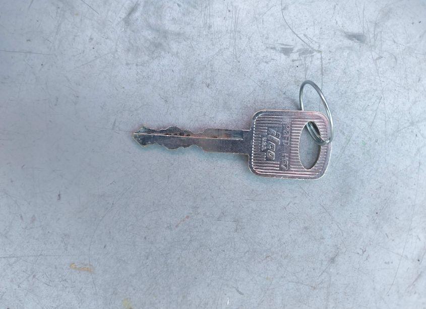 Photo 11 of 1993 Ford Crown VICTORIA (VIN 2FALP73WXPX204629)