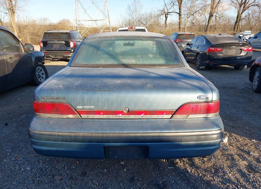 Photo 16 of 1993 Ford Crown VICTORIA (VIN 2FALP73WXPX204629)