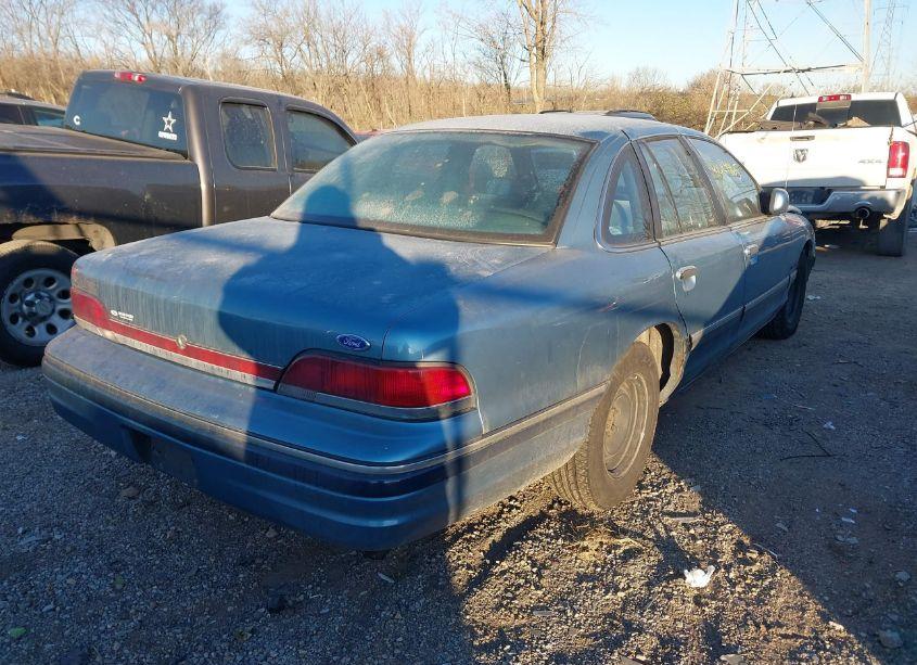 Photo 4 of 1993 Ford Crown VICTORIA (VIN 2FALP73WXPX204629)