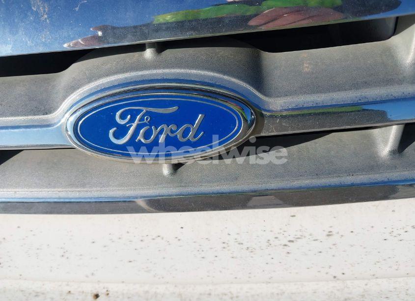 Photo 12 of 1995 Ford Crown VICTORIA (VIN 2FALP73WXSX141069)