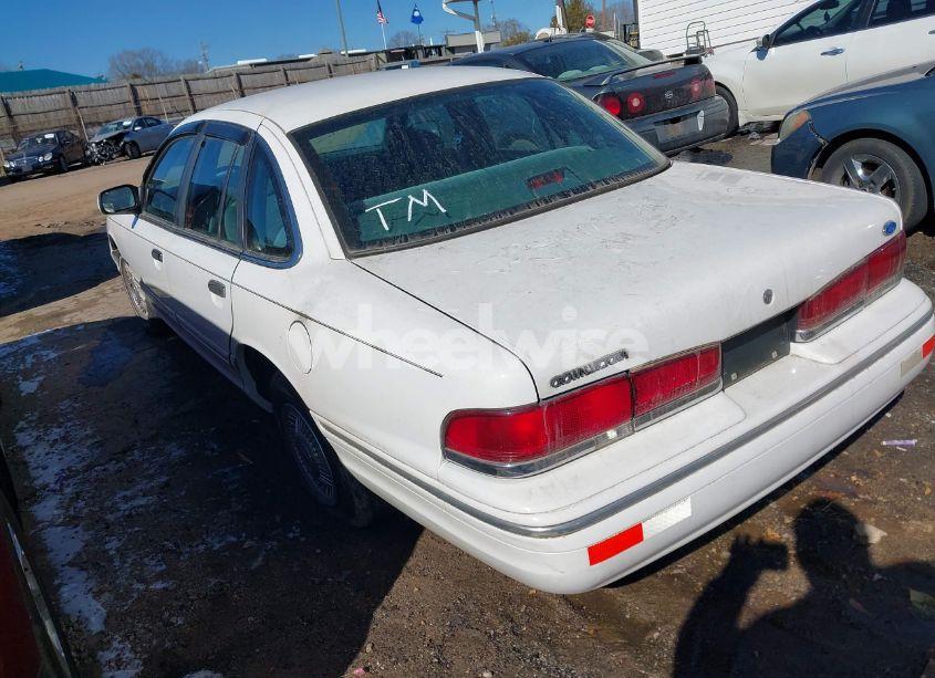 Photo 3 of 1995 Ford Crown VICTORIA (VIN 2FALP73WXSX141069)