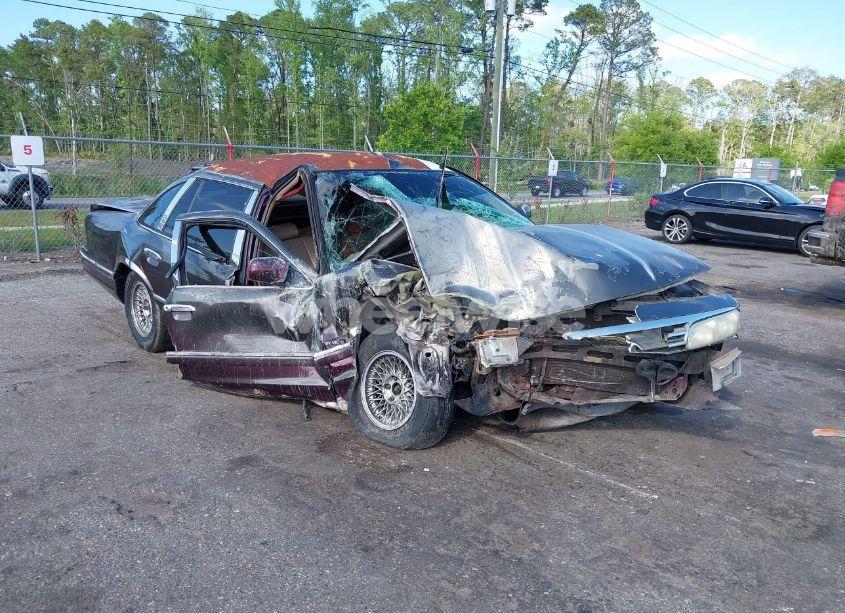 1994 Ford Crown VICTORIA LX (VIN 2FALP74W1RX133239) main photo