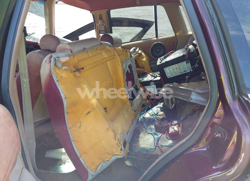 Photo 8 of 1994 Ford Crown VICTORIA LX (VIN 2FALP74W1RX133239)