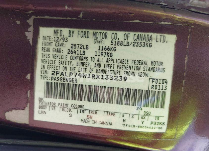 Photo 9 of 1994 Ford Crown VICTORIA LX (VIN 2FALP74W1RX133239)