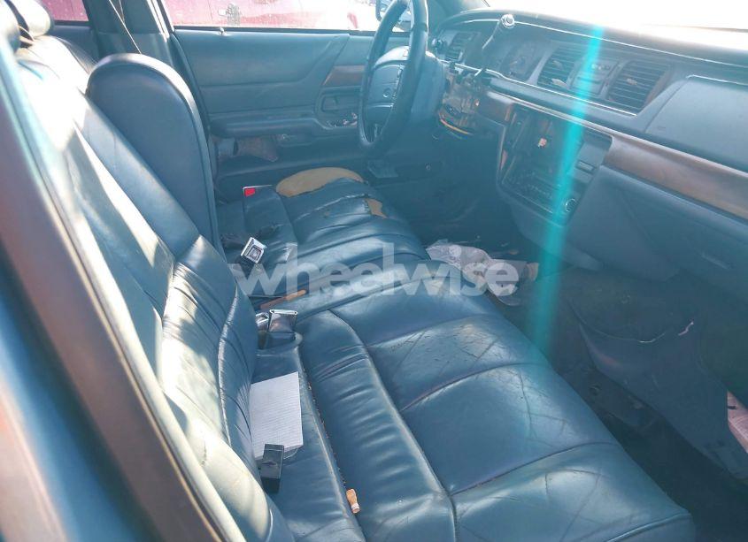 Photo 5 of 1994 Ford Crown VICTORIA LX (VIN 2FALP74W2RX153242)