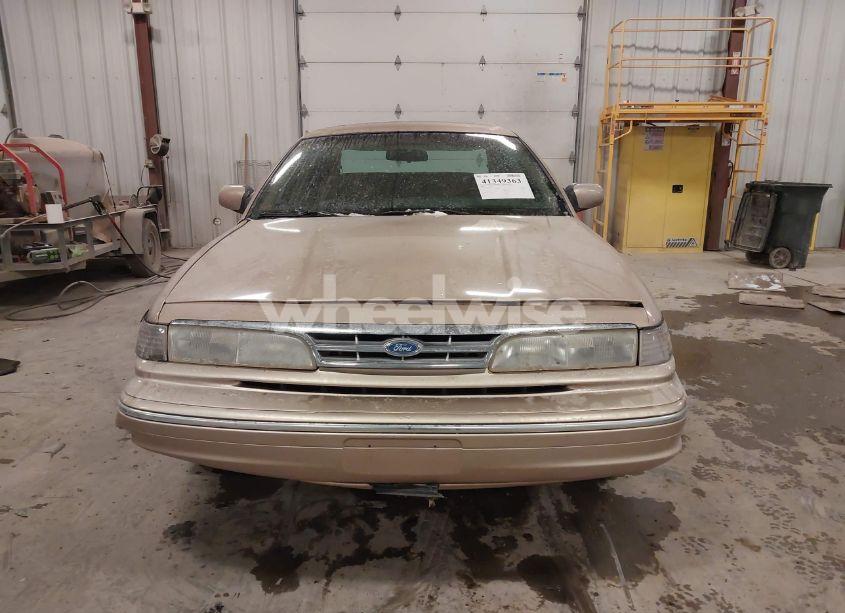 Photo 11 of 1996 Ford Crown VICTORIA LX (VIN 2FALP74W2TX215990)