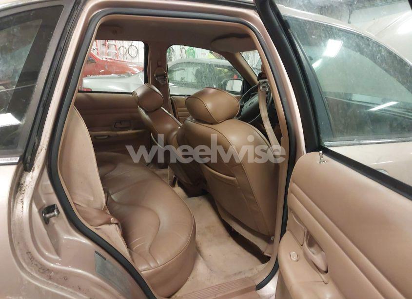 Photo 8 of 1996 Ford Crown VICTORIA LX (VIN 2FALP74W2TX215990)