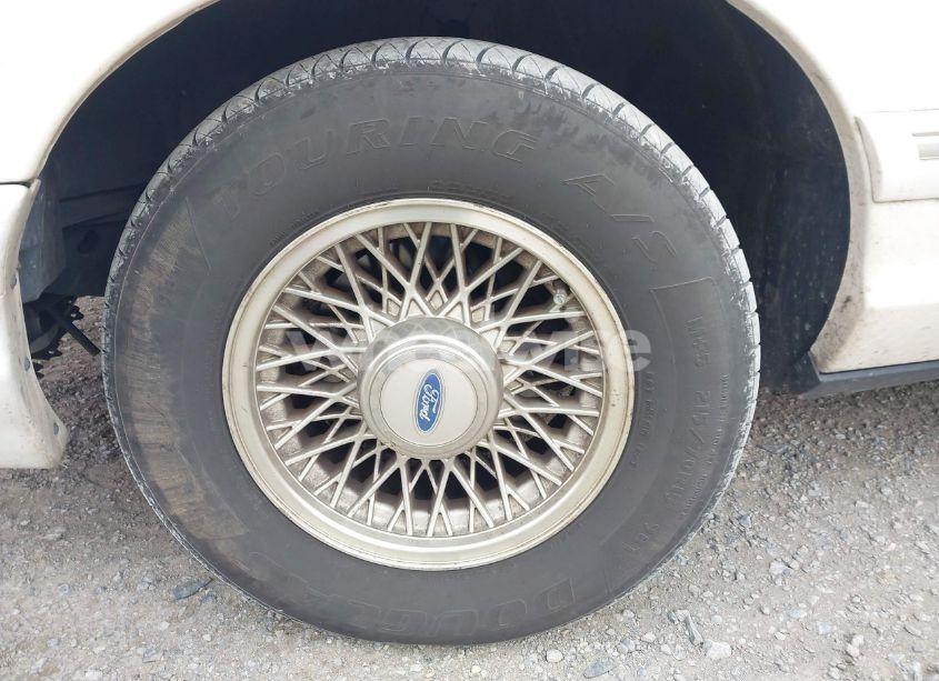 Photo 12 of 1997 Ford Crown VICTORIA LX (VIN 2FALP74W2VX129355)