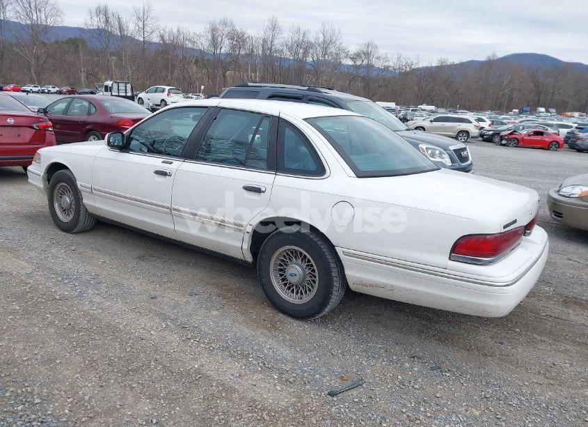 Photo 3 of 1997 Ford Crown VICTORIA LX (VIN 2FALP74W2VX129355)