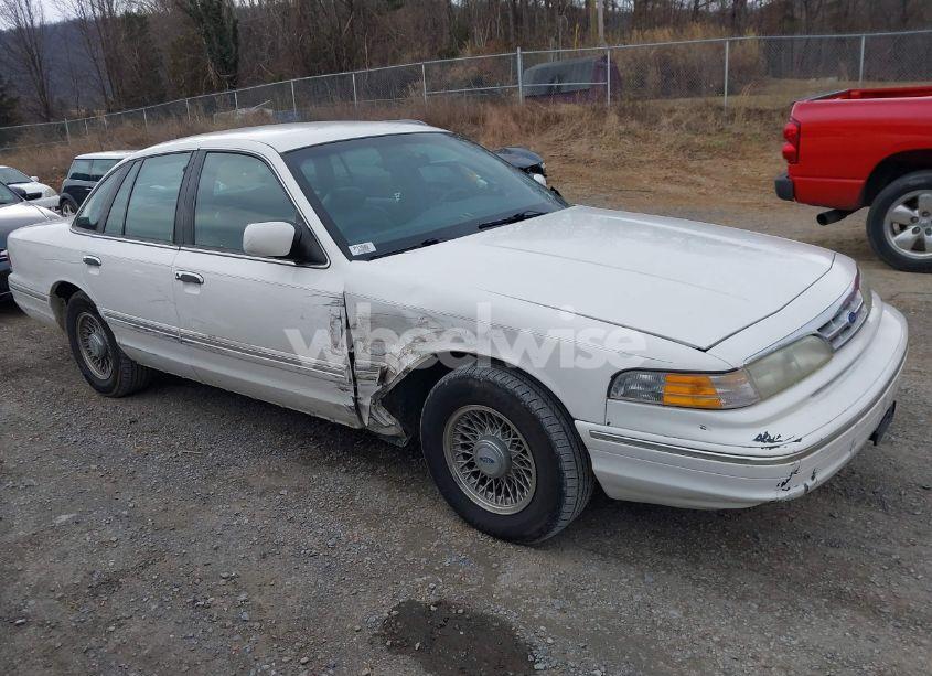 Photo 6 of 1997 Ford Crown VICTORIA LX (VIN 2FALP74W2VX129355)