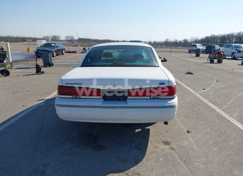 Photo 16 of 1995 Ford Crown VICTORIA LX (VIN 2FALP74W3SX123480)