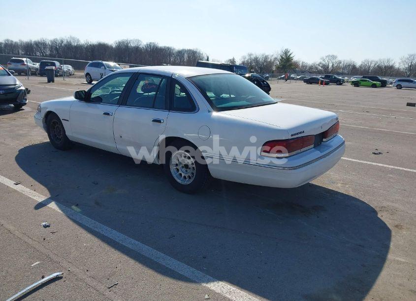 Photo 3 of 1995 Ford Crown VICTORIA LX (VIN 2FALP74W3SX123480)