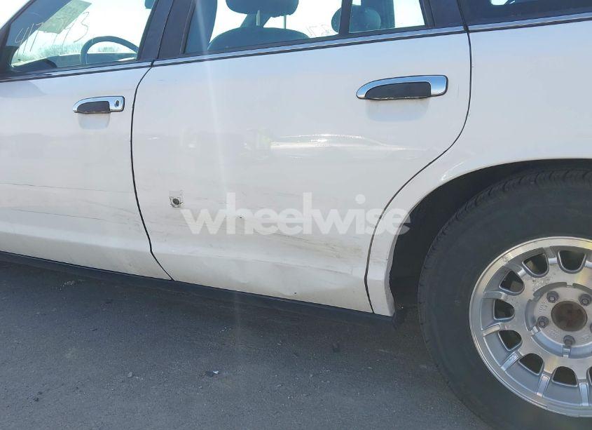 Photo 6 of 1995 Ford Crown VICTORIA LX (VIN 2FALP74W3SX123480)