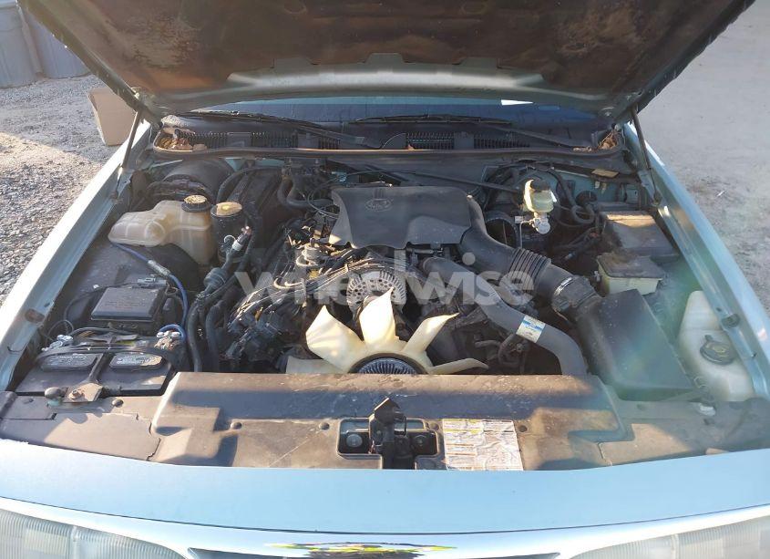 Photo 10 of 1996 Ford Crown VICTORIA LX (VIN 2FALP74W4TX126230)