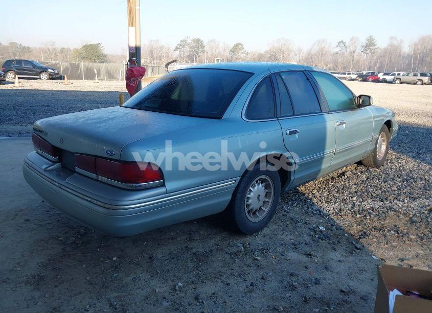 Photo 4 of 1996 Ford Crown VICTORIA LX (VIN 2FALP74W4TX126230)