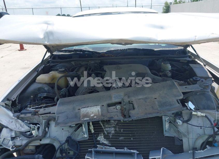 Photo 10 of 1996 Ford Crown VICTORIA LX (VIN 2FALP74W4TX200987)