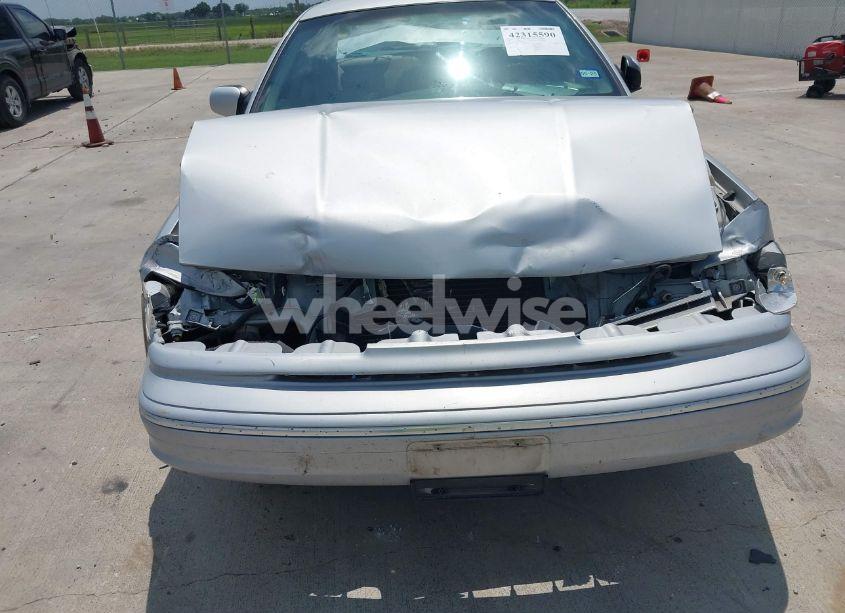 Photo 6 of 1996 Ford Crown VICTORIA LX (VIN 2FALP74W4TX200987)