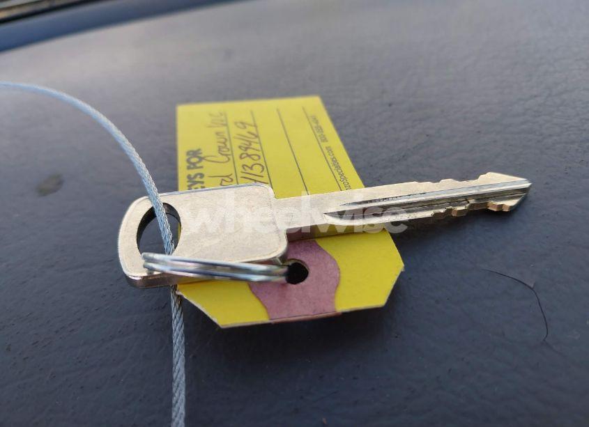 Photo 11 of 1997 Ford Crown VICTORIA LX (VIN 2FALP74W4VX191775)