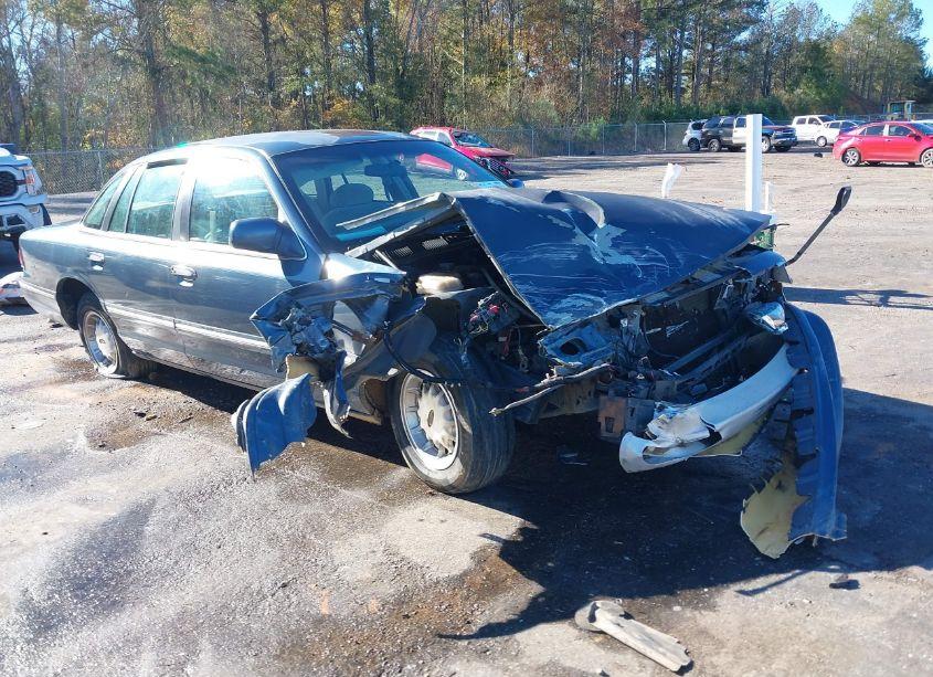 1997 Ford Crown VICTORIA LX (VIN 2FALP74W5VX165881) main photo