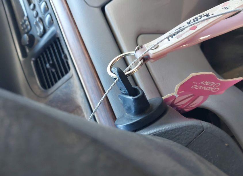 Photo 11 of 1997 Ford Crown VICTORIA LX (VIN 2FALP74W5VX165881)