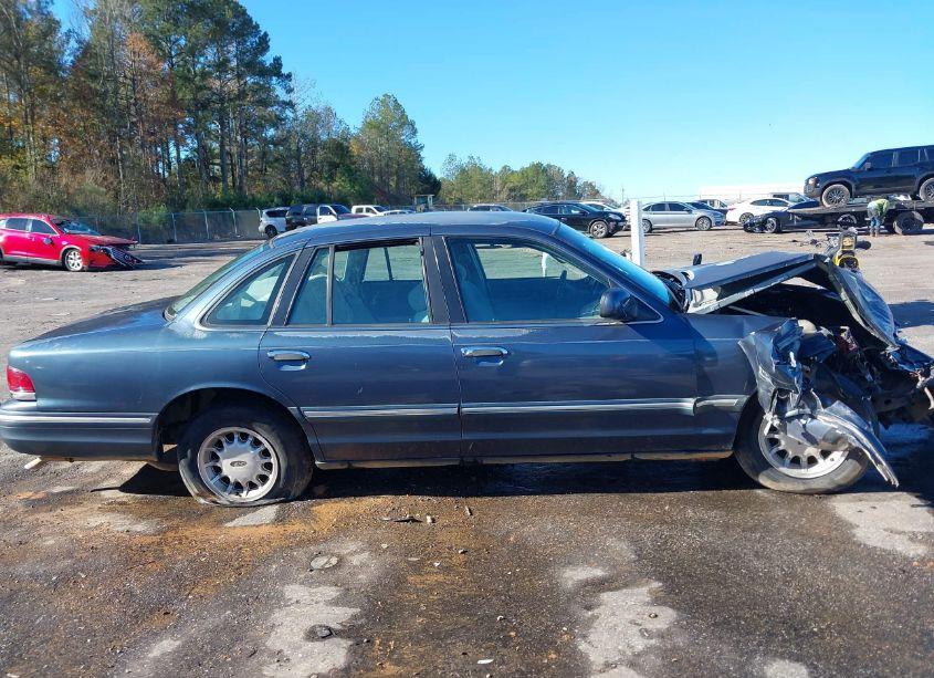 Photo 14 of 1997 Ford Crown VICTORIA LX (VIN 2FALP74W5VX165881)