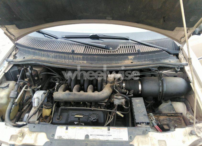 Photo 10 of 1998 Ford Windstar GL/LIMITED/LX (VIN 2FMDA514XWBB03829)