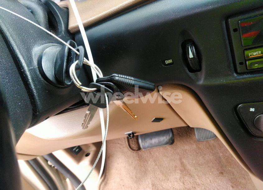 Photo 11 of 1998 Ford Windstar GL/LIMITED/LX (VIN 2FMDA514XWBB03829)