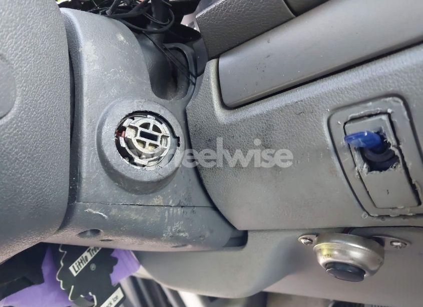 Photo 11 of 2005 Ford Freestar SE (VIN 2FMDA51645BA69323)