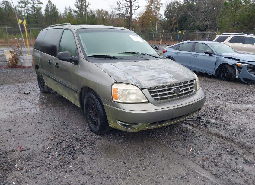 2004 Ford Freestar SE (VIN 2FMDA51684BA88696) main photo
