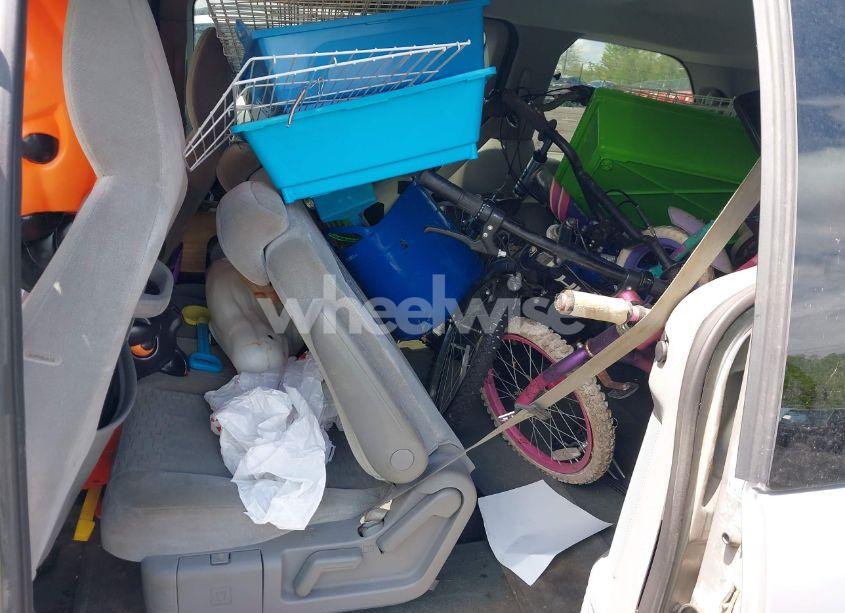 Photo 8 of 2004 Ford Freestar SE (VIN 2FMDA51694BA26109)