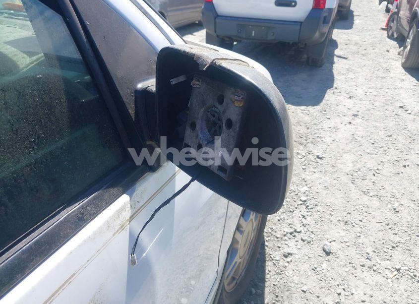 Photo 13 of 2005 Ford Freestar SEL (VIN 2FMDA52205BA22074)