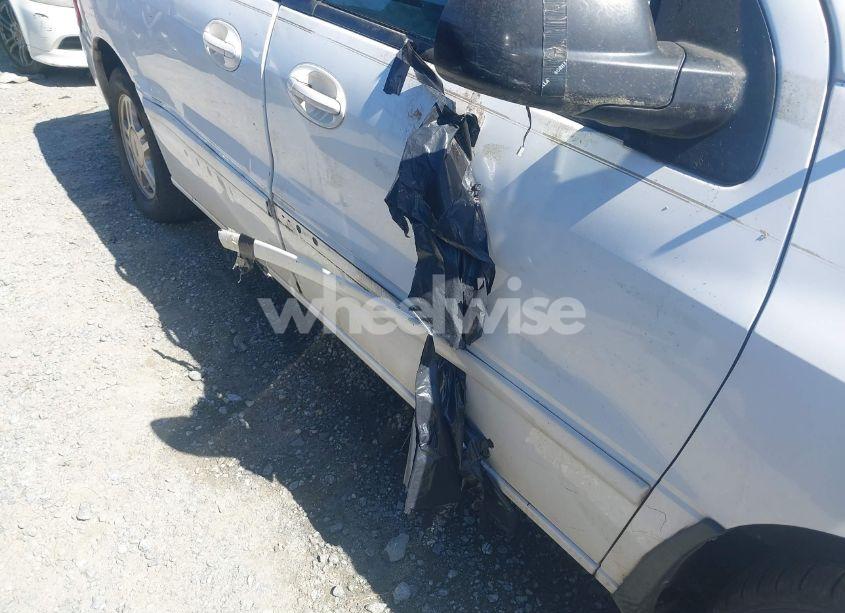 Photo 6 of 2005 Ford Freestar SEL (VIN 2FMDA52205BA22074)