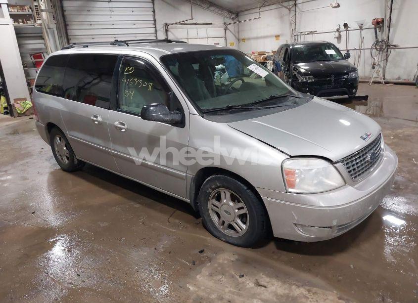 2004 Ford Freestar SEL (VIN 2FMDA52284BA01441) main photo